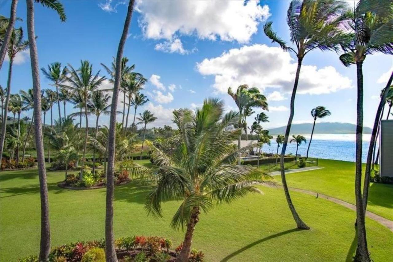 Molokai Island Retreat With Beautiful Ocean Views And Pool - Newly Remodeled! Apartment Ualapue ภายนอก รูปภาพ