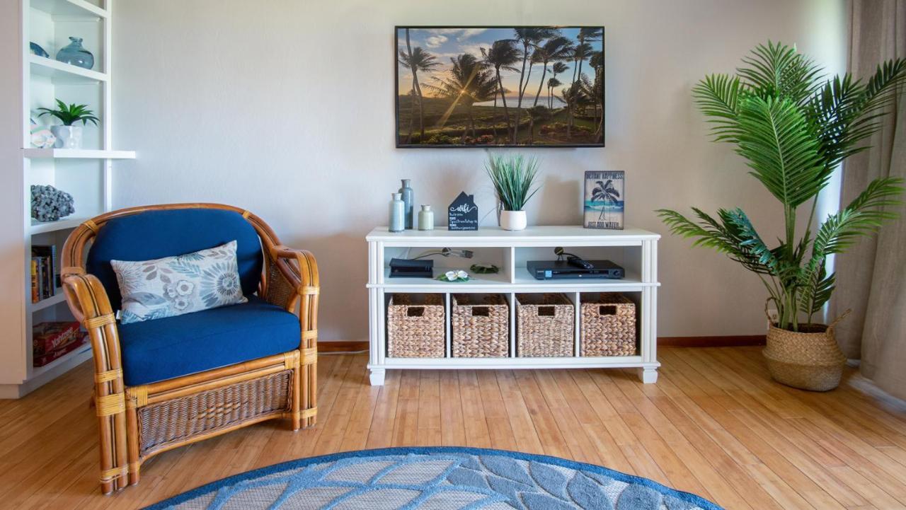 Molokai Island Retreat With Beautiful Ocean Views And Pool - Newly Remodeled! Apartment Ualapue ภายนอก รูปภาพ